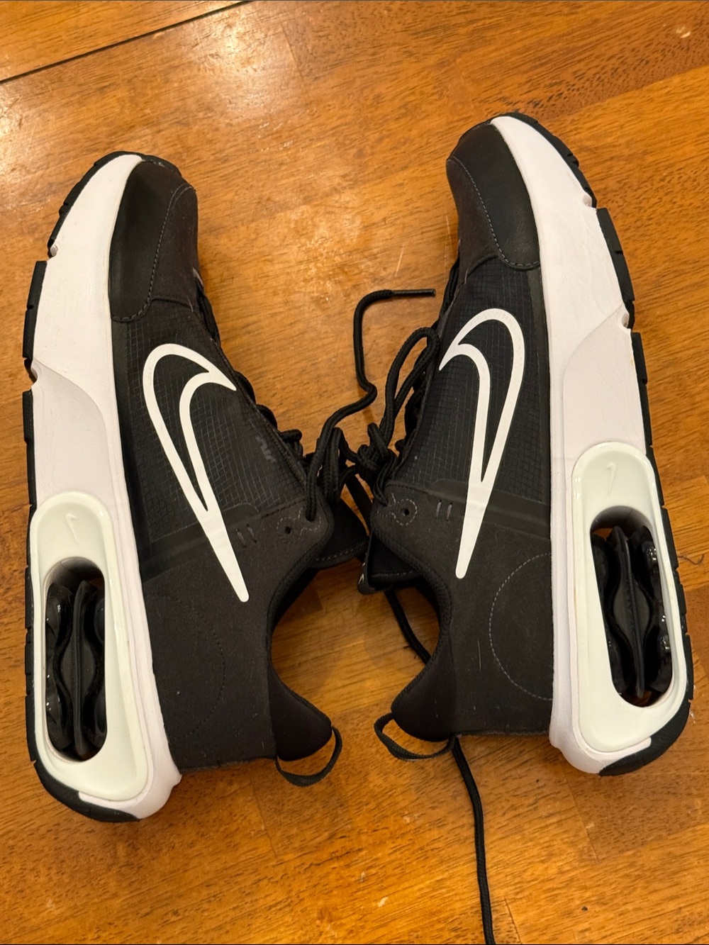 Nike Air Max INTRLK Lite Womens Sneakers Black White DQ2904-001 Size 9